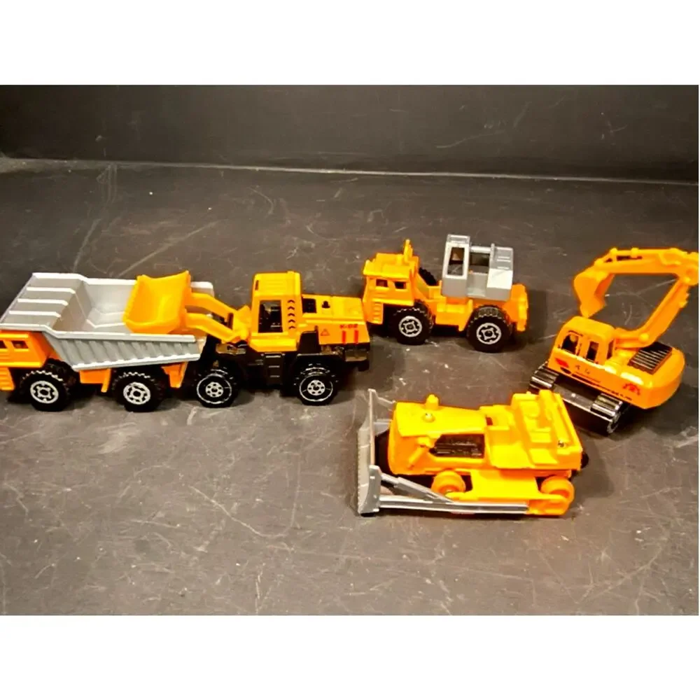 1809.  Mini Heavy Construction Equipment Matchbox Toys Set of 5